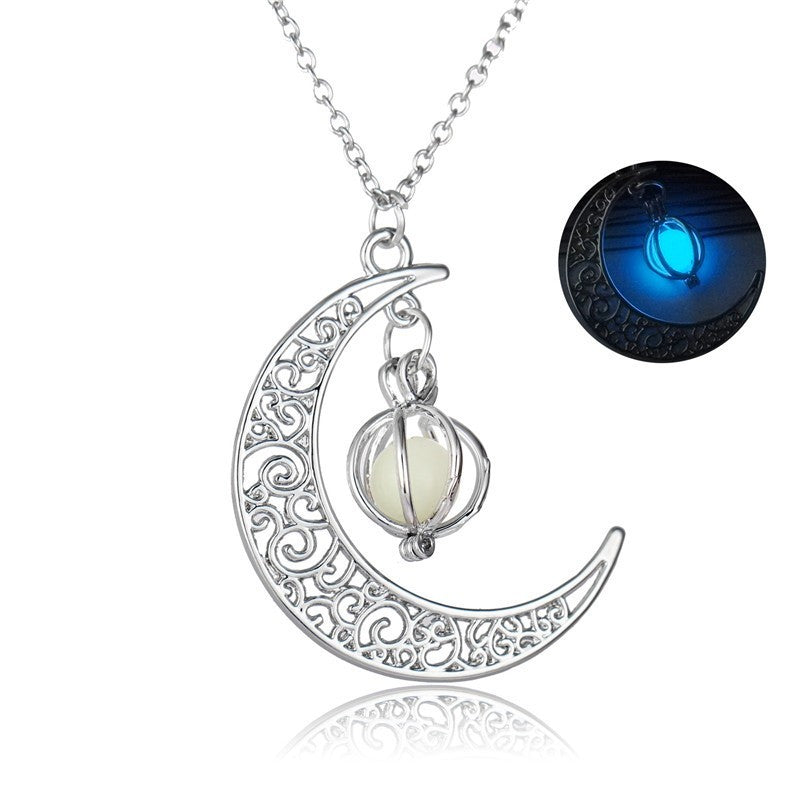 Luminous Moonstone Pendant Necklace – Elegant Healing Charm